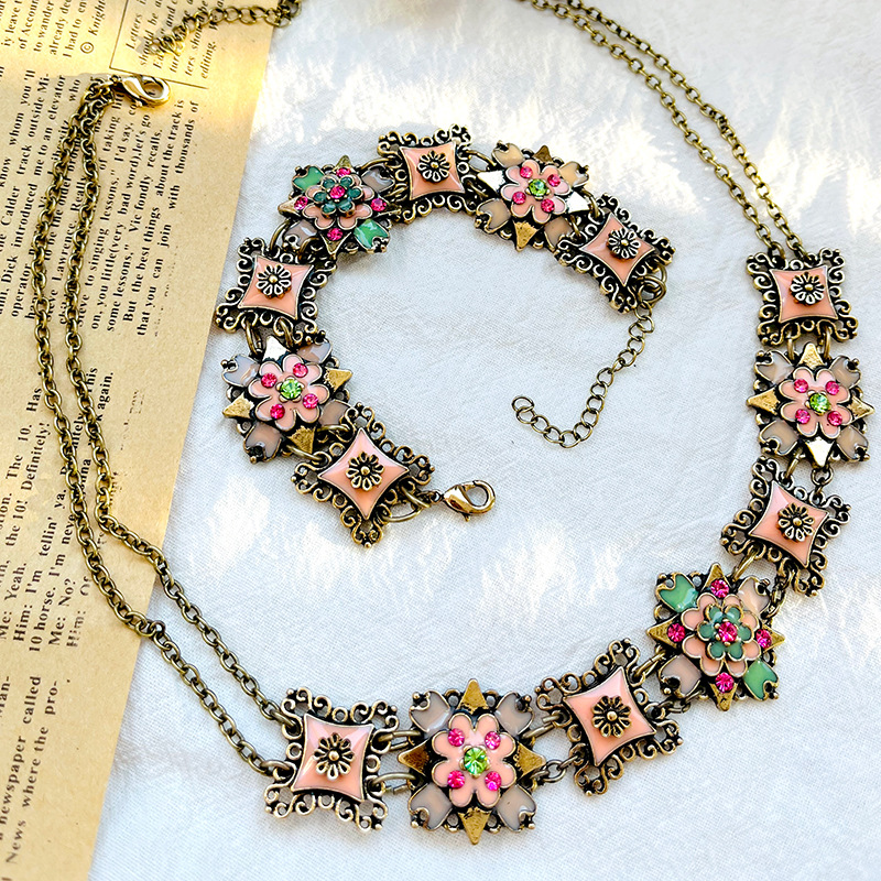 Resin Art Necklace - Retrofashion Necklace Bracelet Jewelry Set Medieval