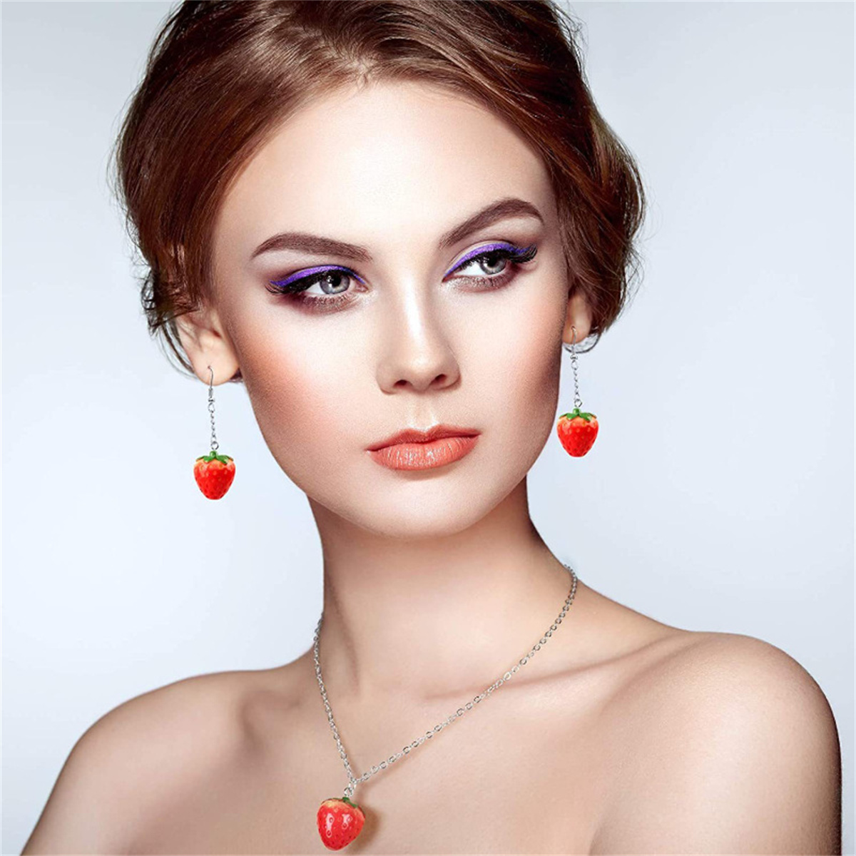 SG04 Cute 5pcs Strawberry Frui - Resin Art Necklace recension och pris